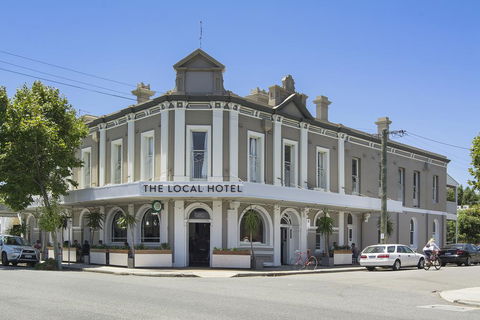 The Local Hotel - Holiday Adelaide 0