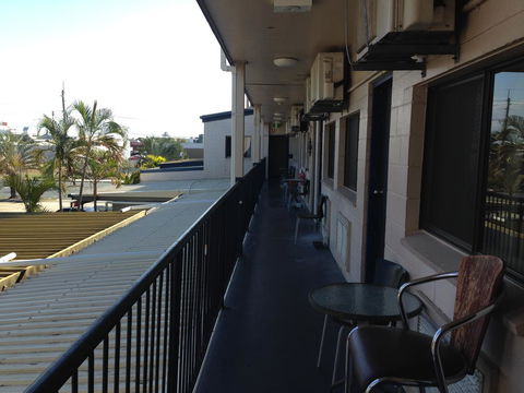 The Metropolitan Hotel - Holiday Adelaide 2