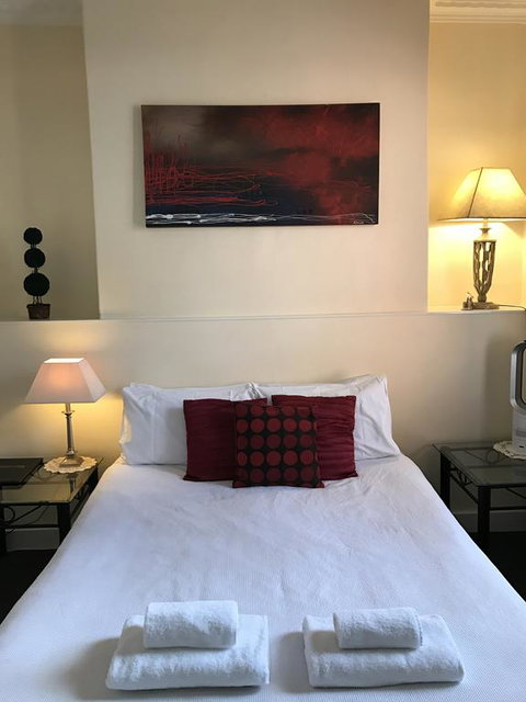 The Mews Motel - Holiday Adelaide 0