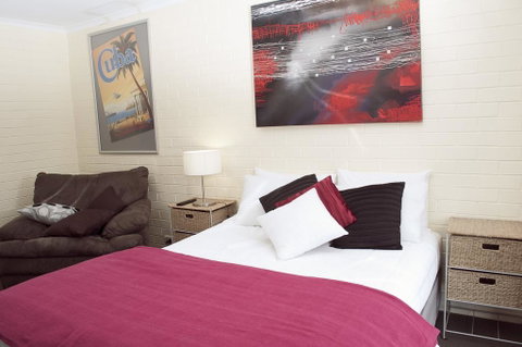 The Mews Motel - Holiday Adelaide 3