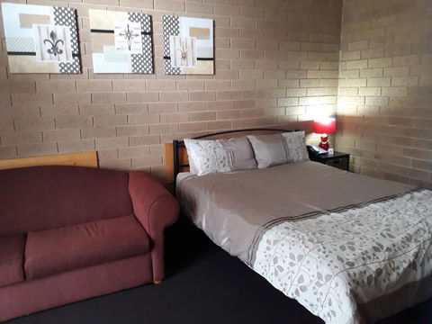 The Moe Motor Inn - Holiday Adelaide 2