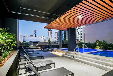 The Opulent Design APT In South Brisbane - Holiday Adelaide 1