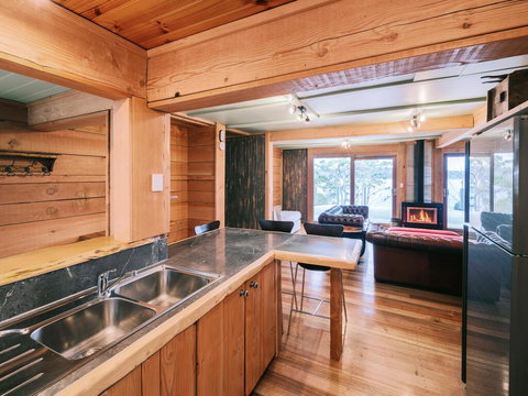 The Pier House - Holiday Adelaide 3