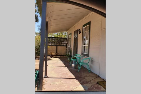 The Pool House - Holiday Adelaide 2