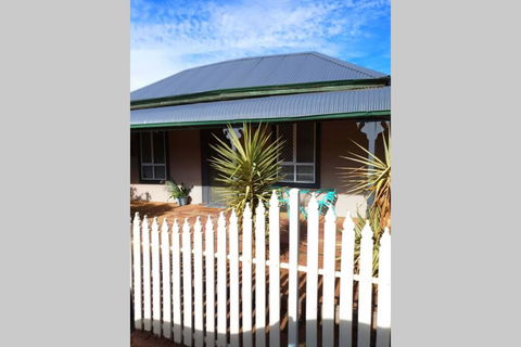 The Pool House - Holiday Adelaide 1