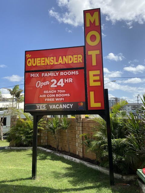 THE QUEENSLANDER MOTEL - Holiday Adelaide 0