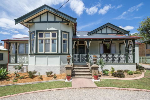 The Rosary - Holiday Adelaide 0