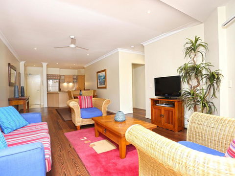 The Sands 2/20 Pacific Parade Opposite Beach Plus Air - Holiday Adelaide 3