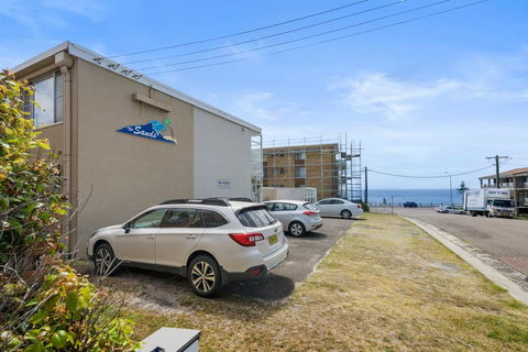 The Sands, Unit 5 - The Entrance, NSW - Holiday Adelaide 1