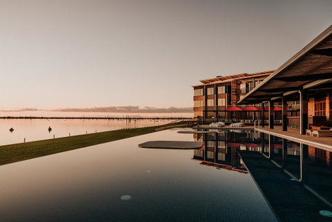 The Sebel Yarrawonga Silverwoods - Holiday Adelaide 1
