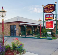 The Settlement Historic Hotel - Holiday Adelaide
