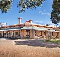 The Standpipe Golf Motor Inn - Holiday Adelaide