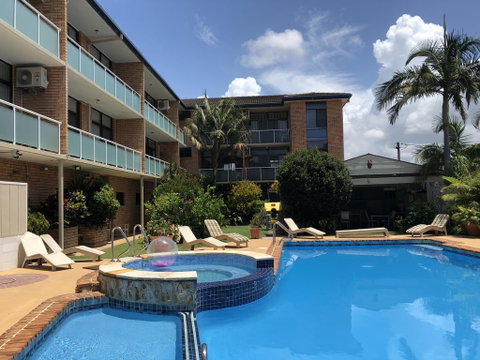 The Tahitian Holiday Apartments - Holiday Adelaide 0