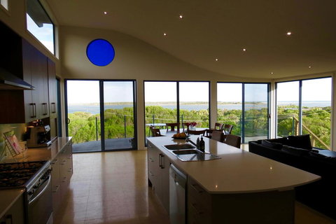 The Wave Oasis SC B&B - Holiday Adelaide 2