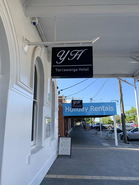 The Yarrawonga Hotel - Holiday Adelaide 2