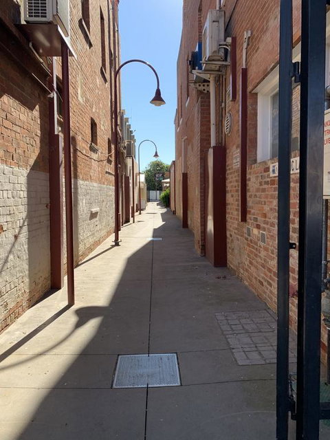The Yarrawonga Hotel - Holiday Adelaide 1
