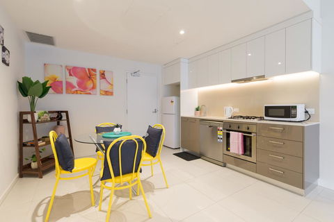Ther-Rich Apartment - Holiday Adelaide 0