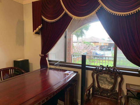 Thomastown Antique House Room 4 - Holiday Adelaide 2
