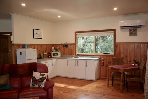 Tindoona Cottages - Holiday Adelaide 2