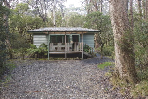 Toms Cabin - Holiday Adelaide 1