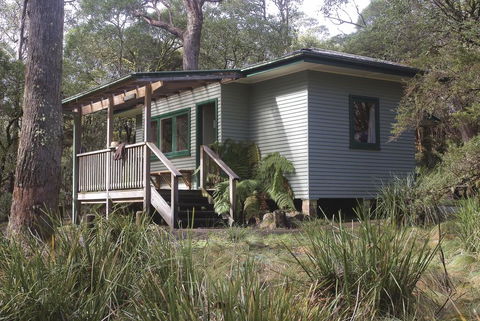 Toms Cabin - Holiday Adelaide 0