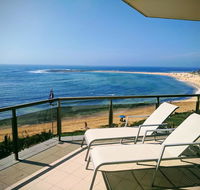 Toowoon Bay Beachfront Apartment - Holiday Adelaide