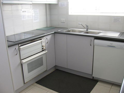 Toowoon Beach View 3br Villa 4 Just Steps To Beach With Views - Holiday Adelaide 1