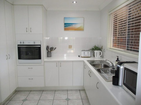 Torquay Beach Holiday House - Holiday Adelaide 0