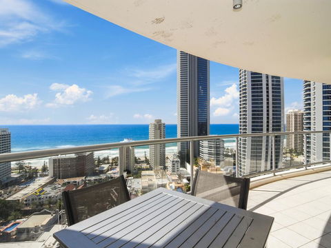 Towers Of Chevron - Private Apartments - Holiday Adelaide 0