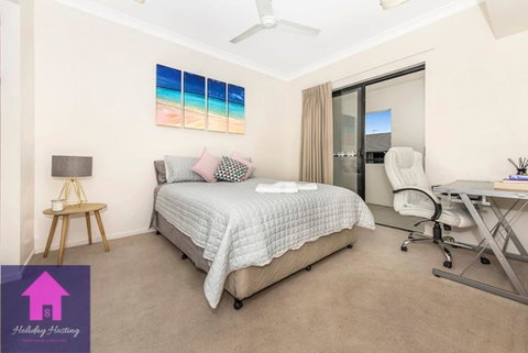 Townsville Luxury Spacious Apt 3 BR-2BTH Pools - Holiday Adelaide 2
