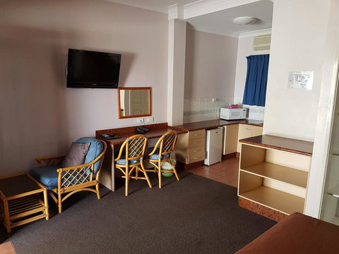 Townview Motel - Holiday Adelaide 0