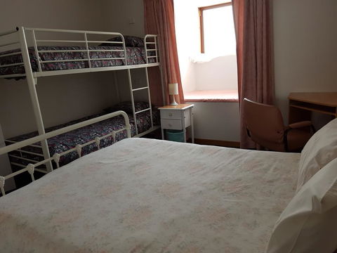 Traplins Accomodation - Holiday Adelaide 2