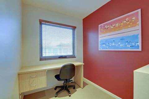 Traralgon Serviced Apartments - Holiday Adelaide 2