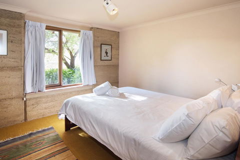 Trastevere Cowaramup Farm House - Holiday Adelaide 1