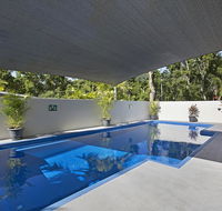 Tropical private holiday house with pool - Holiday Adelaide