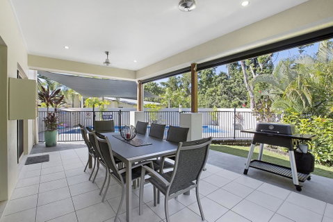 Tropical Private Holiday House With Pool - Holiday Adelaide 2