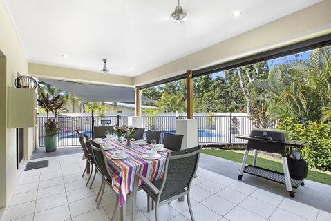 Tropical Private Holiday House With Pool - Holiday Adelaide 3