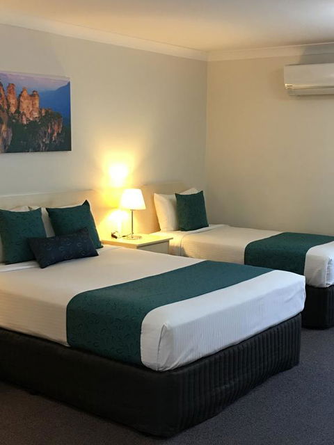 Tuckerbox Motor Inn - Holiday Adelaide 1