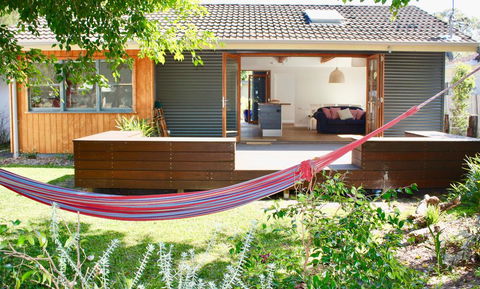 Tui Cottages - House+Cottage - Close To Beach - Holiday Adelaide 0