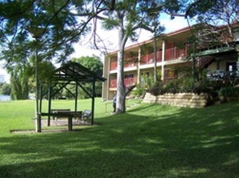 Tweed River Motel - Holiday Adelaide 0
