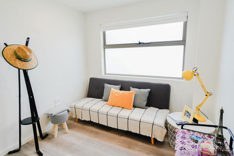 U101 Brunswick Living Brand New Deluxe Balcony Apartment Close To Airport And CBD - Holiday Adelaide 1