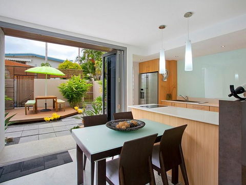 U3/27 Noosa Parade, Noosa Sound - Holiday Adelaide 1