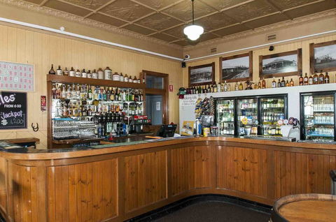 Ulmarra Hotel - Holiday Adelaide 2