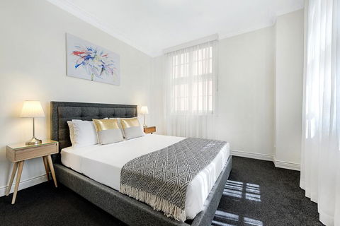 ULTIQA Rothbury Hotel - Holiday Adelaide 0