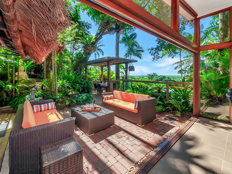 Unique, Tropical Rainforest Getaway - Holiday Adelaide 0