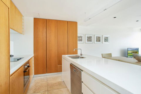 Unit 101 Plantation Resort - Rainbow Beach, Plantation Resort, Second Floor, Aircon, Pool, Spa - Holiday Adelaide 1