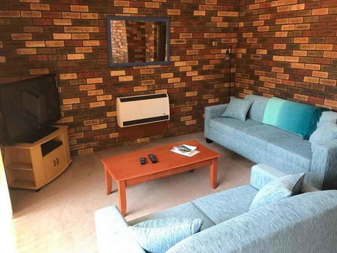 Unit 2 @ Beach Haven - Holiday Adelaide 0