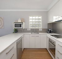 Unit 3 Emerald Shores - shipping lane views - Holiday Adelaide