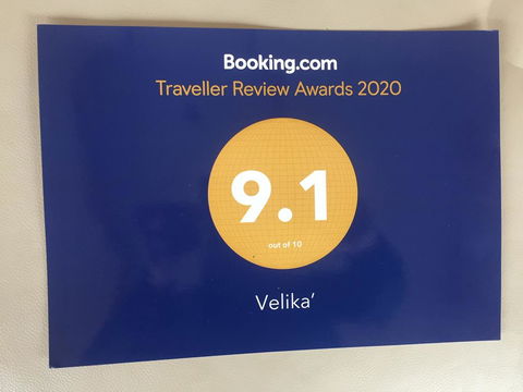 Velika - Holiday Adelaide 1