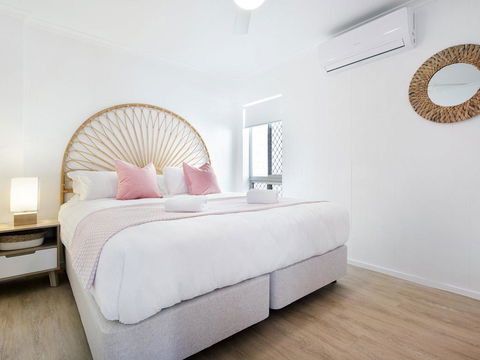 Ventura Beach Motel 2 Bed Poolside - Unit 4 - Holiday Adelaide 0